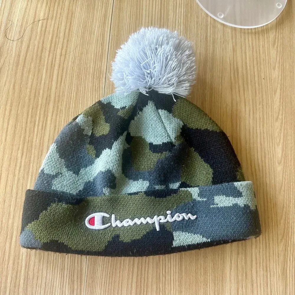 CHAMPION Vibrant Camouflage Beanie Pom Hat Army Skateboard Unisex Gorpcore Y2K